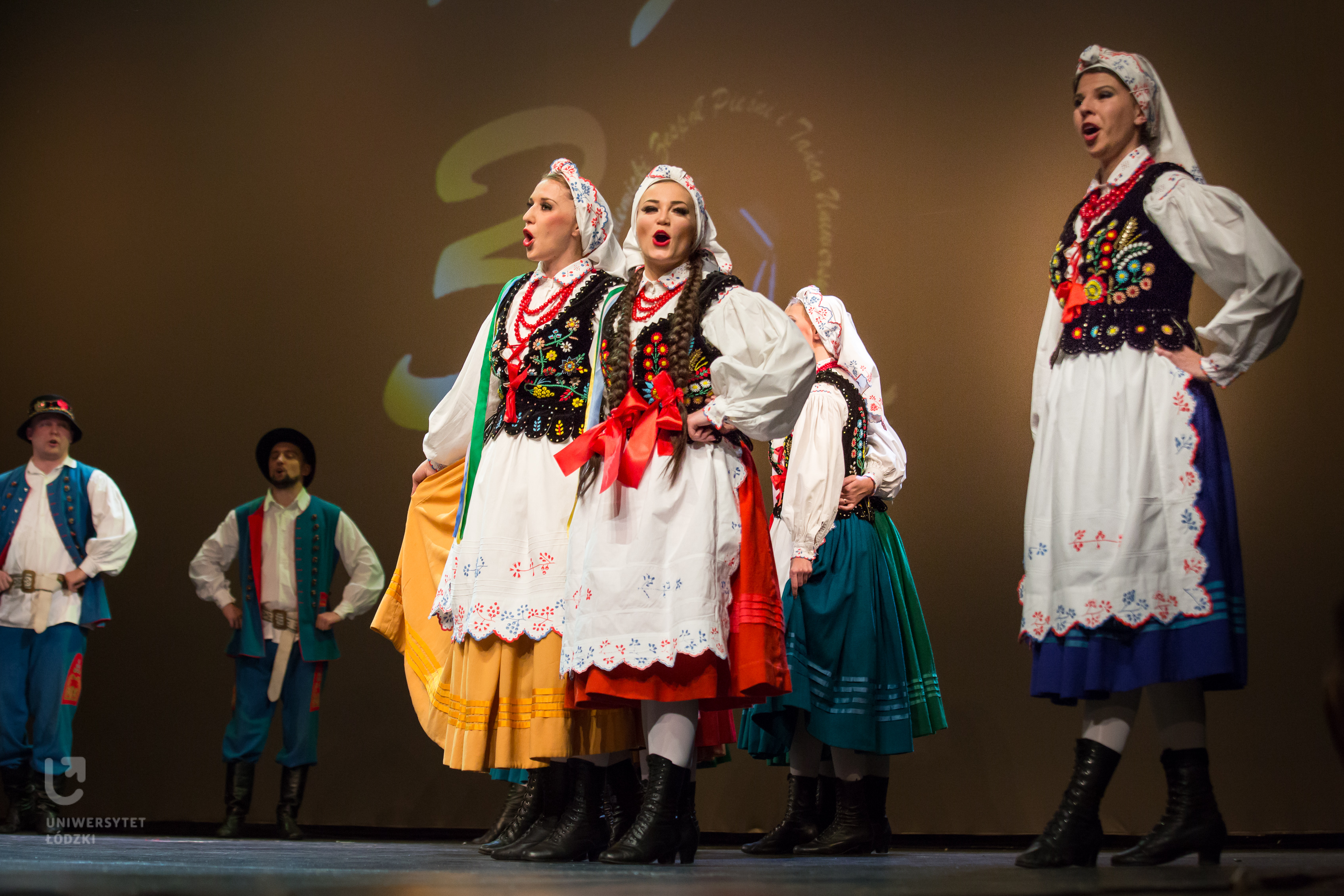 [Translate to English:] "AKADEMICKI ZESPÓŁ PIEŚNI I TAŃCA UŁ "KUJON"
