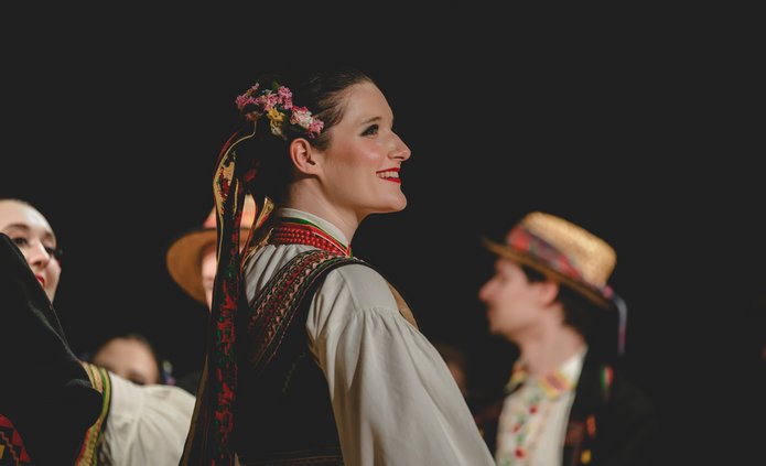 tancerze na scenie